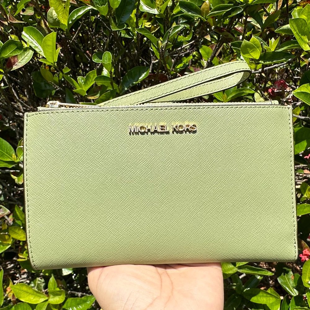 Michael Kors Jet Set Travel Large Double Zip Phone Wallet Light Sage